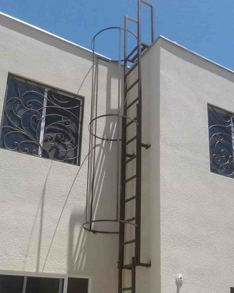 escalera_metálica_acero_inoxidable_4