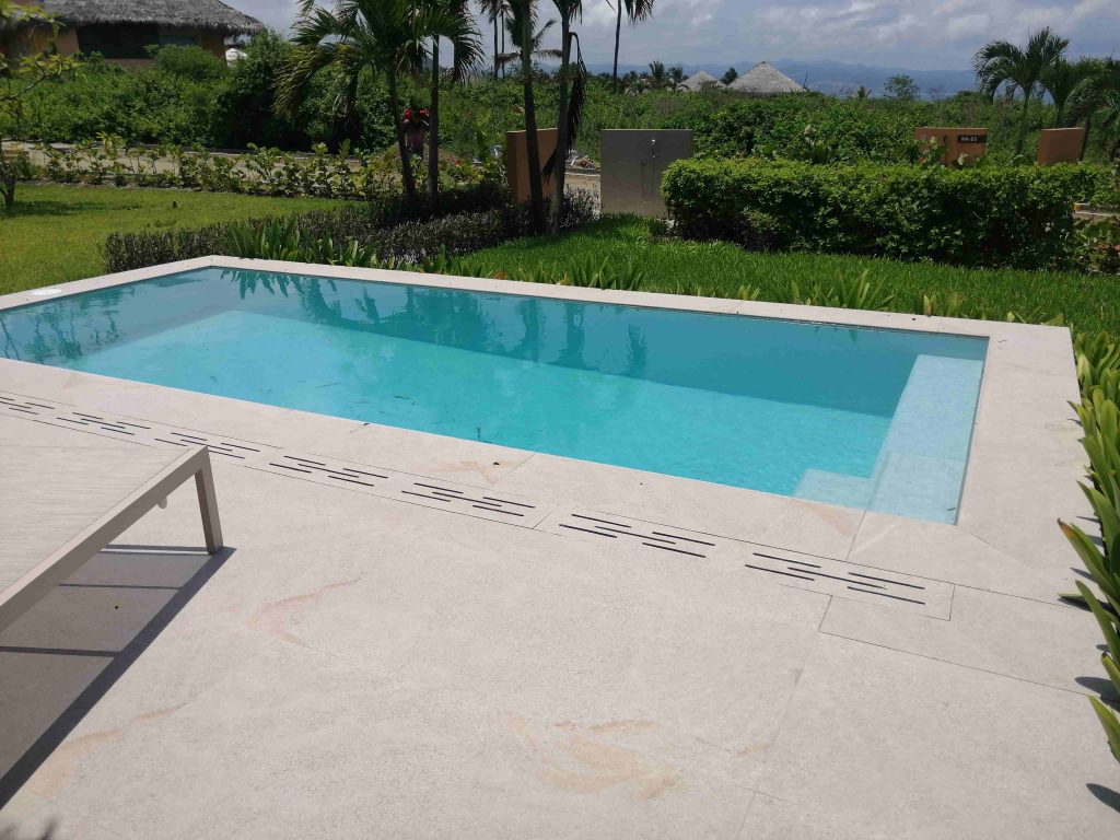 hormigón_poliéster_rejilla_para_piscina_8