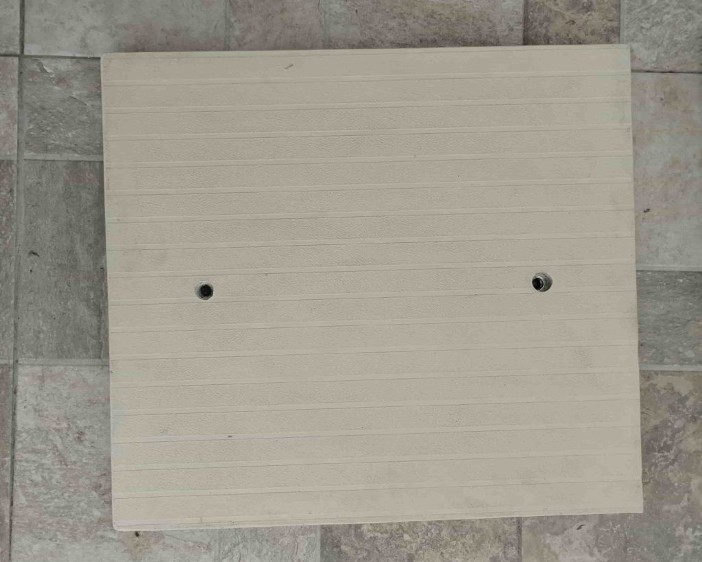 hormigón_poliéster_tapa_peatonal_personalizada_2